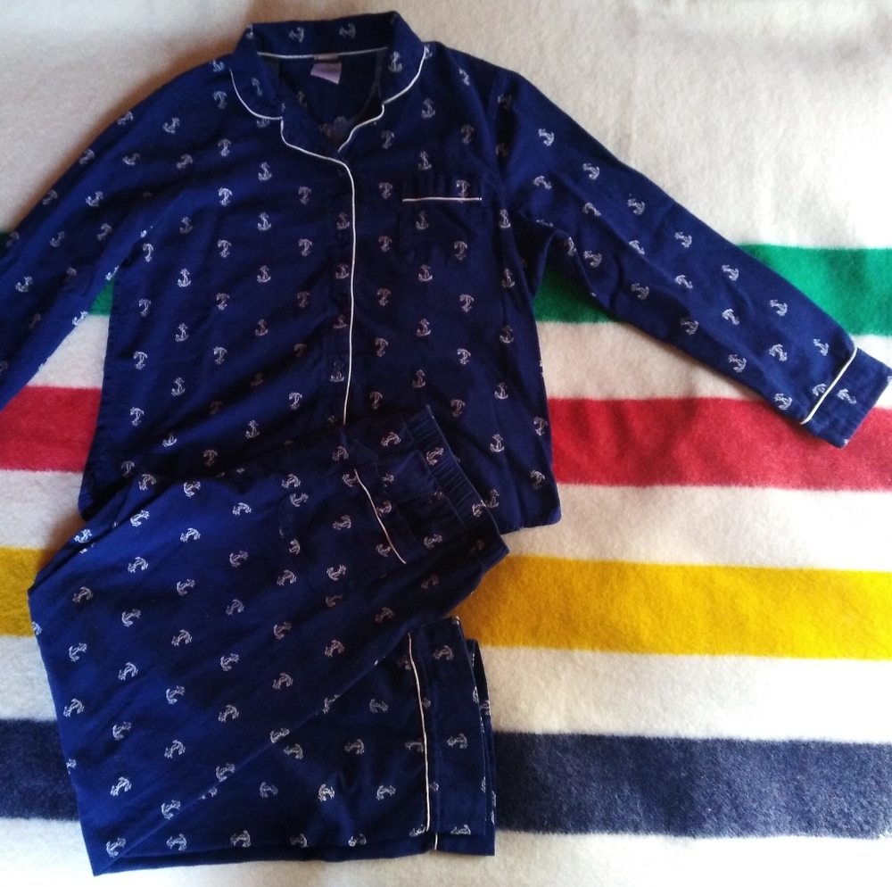 EUC Women's Lands' End 100% Cotton Flannel Christmas Pajama Set!...Size M (8-10)